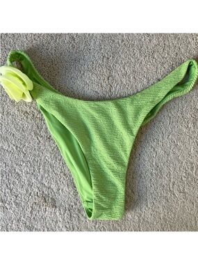 URBAN OUTFITTERS UO Out From Under All The Roses Bikini Bottom Lime M NEW NWOT